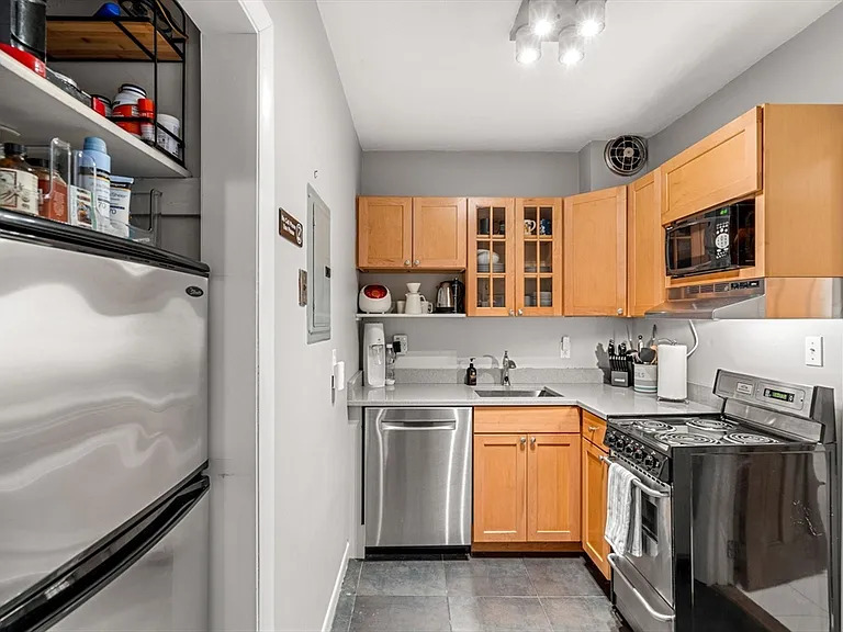 Photos of apartment on Beacon St.,Boston MA 02215