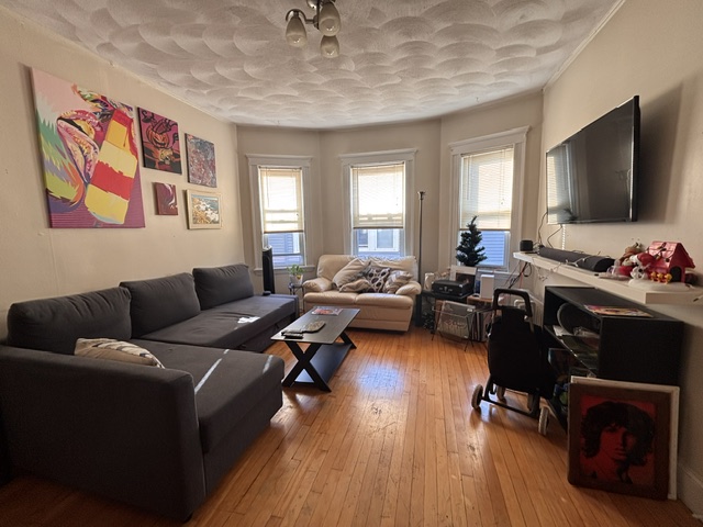 Photos of apartment on Greylock Rd.,Boston MA 01234