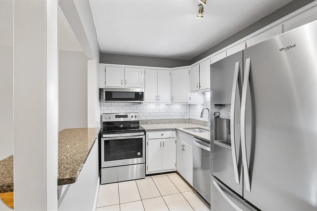 Photos of apartment on Cogswell Ave.,Cambridge MA 02140