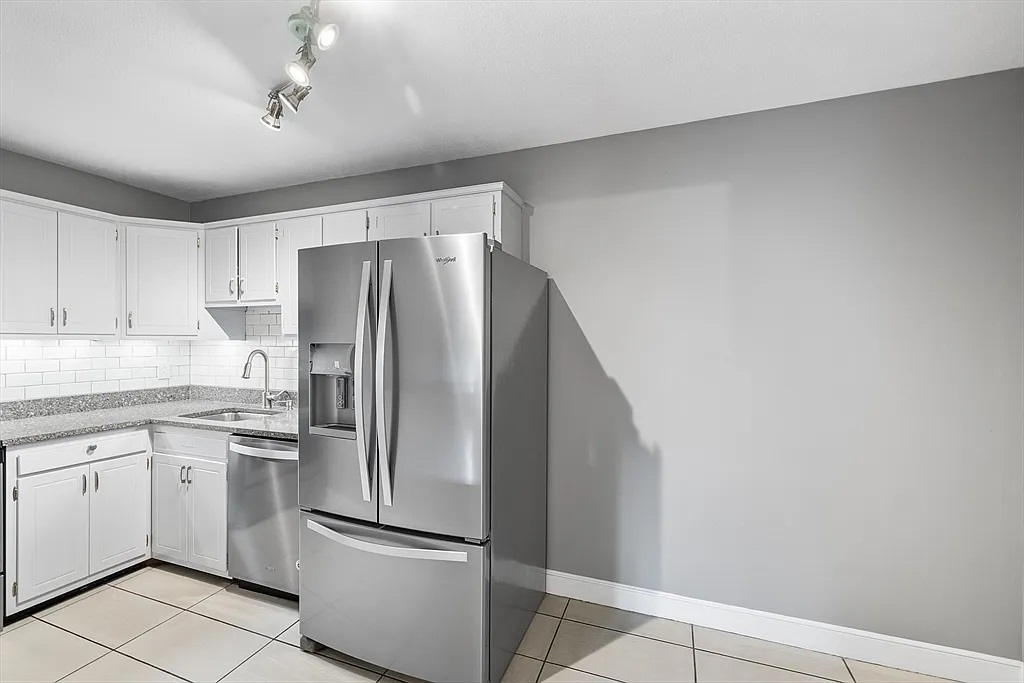 Photos of apartment on Cogswell Ave.,Cambridge MA 02140