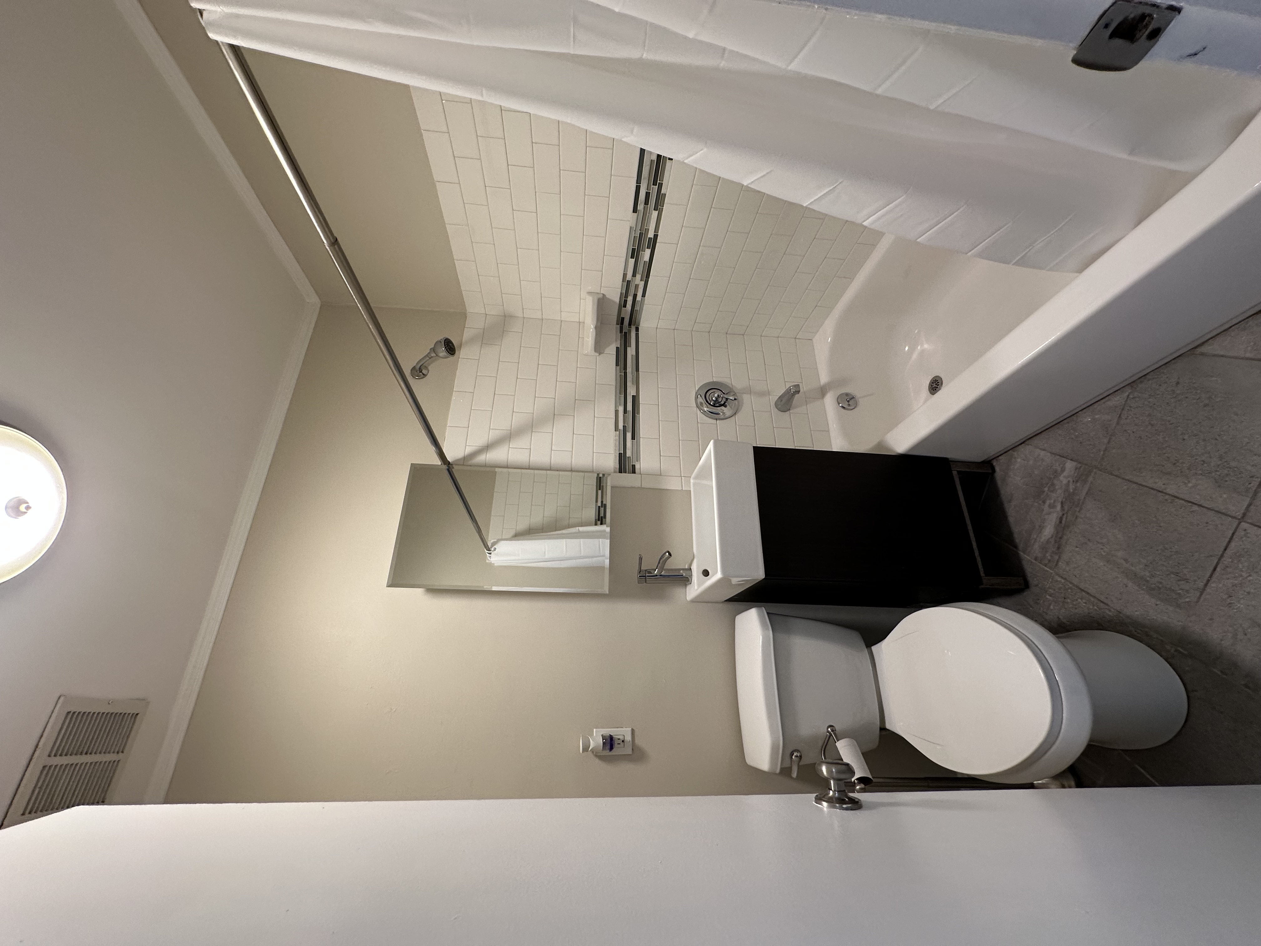Photos of apartment on Spring St.,Boston MA 02132