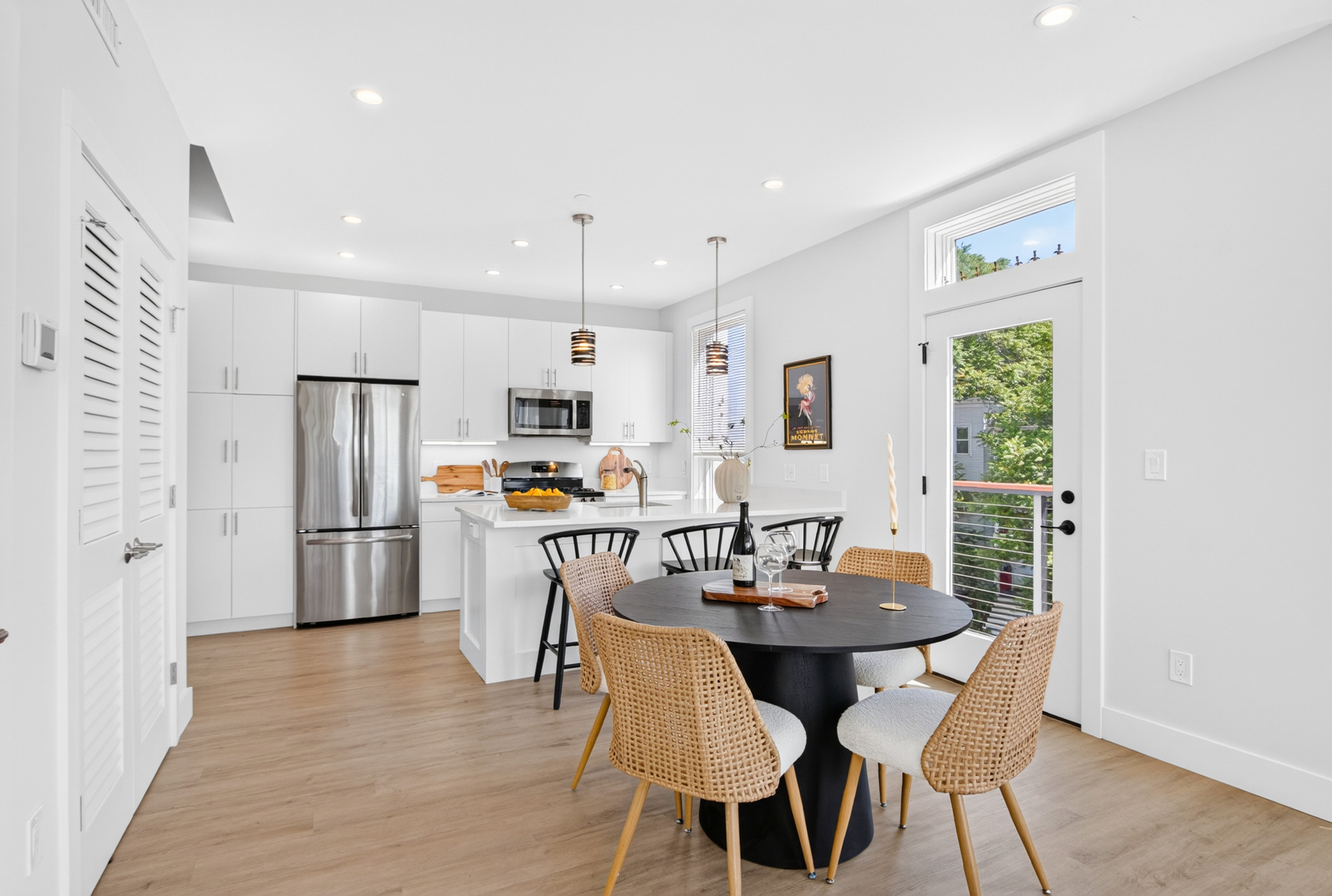 Photos of apartment on Broadway,Somerville MA 02144