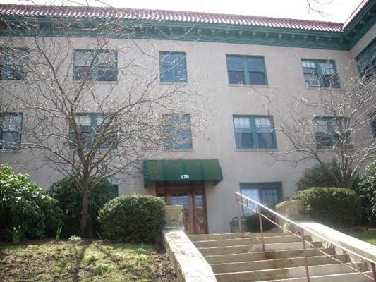 176 Winthrop Rd, Brookline