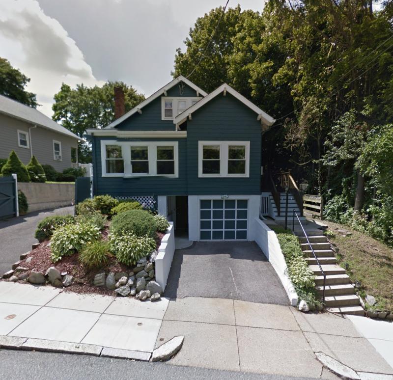2.5 bed, 1 bath apartment for rent at 7 Riverview Rd Unit 2, Brighton — photo 1 of 26