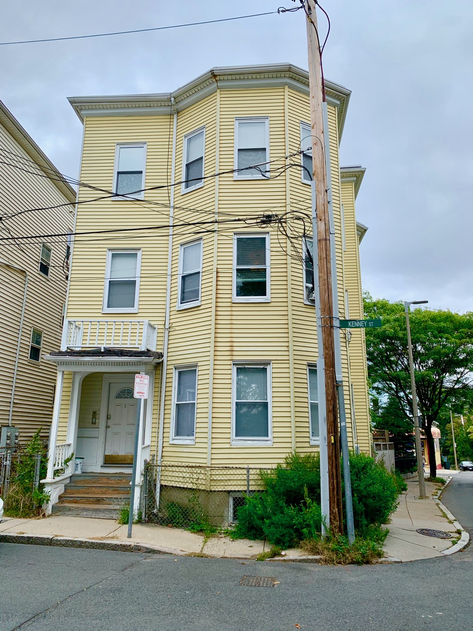 2 bed, 1 bath apartment for rent at 1 Kenney St Unit 2, Jamaica Plain — photo 1 of 14