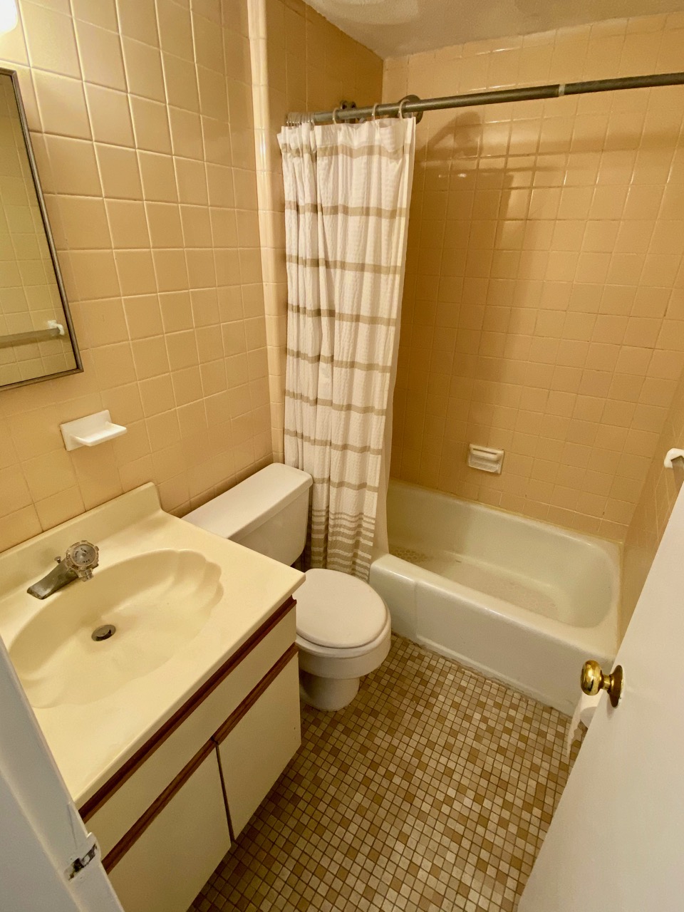 Photos of apartment on Allston St.,Boston MA 02134