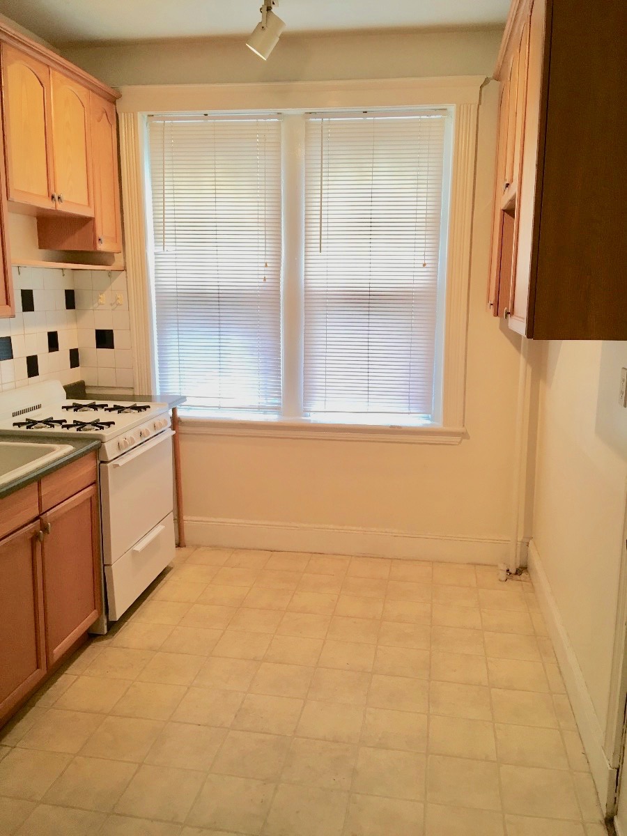 2 bed, 1 bath apartment for rent at 29 Mount Hood Rd Unit 7, Brighton — photo 10 of 26