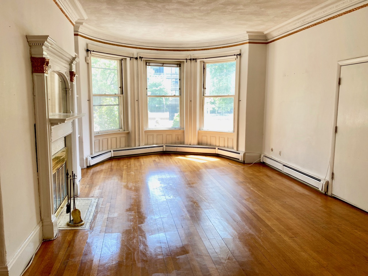 1738 Beacon St, Allston