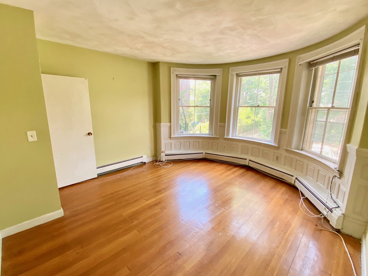 1738 Beacon St, Allston