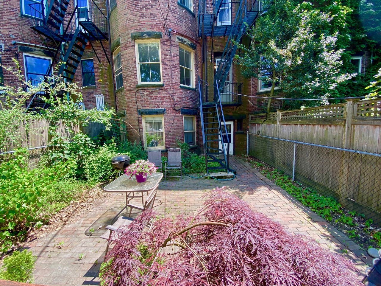 1738 Beacon St, Allston