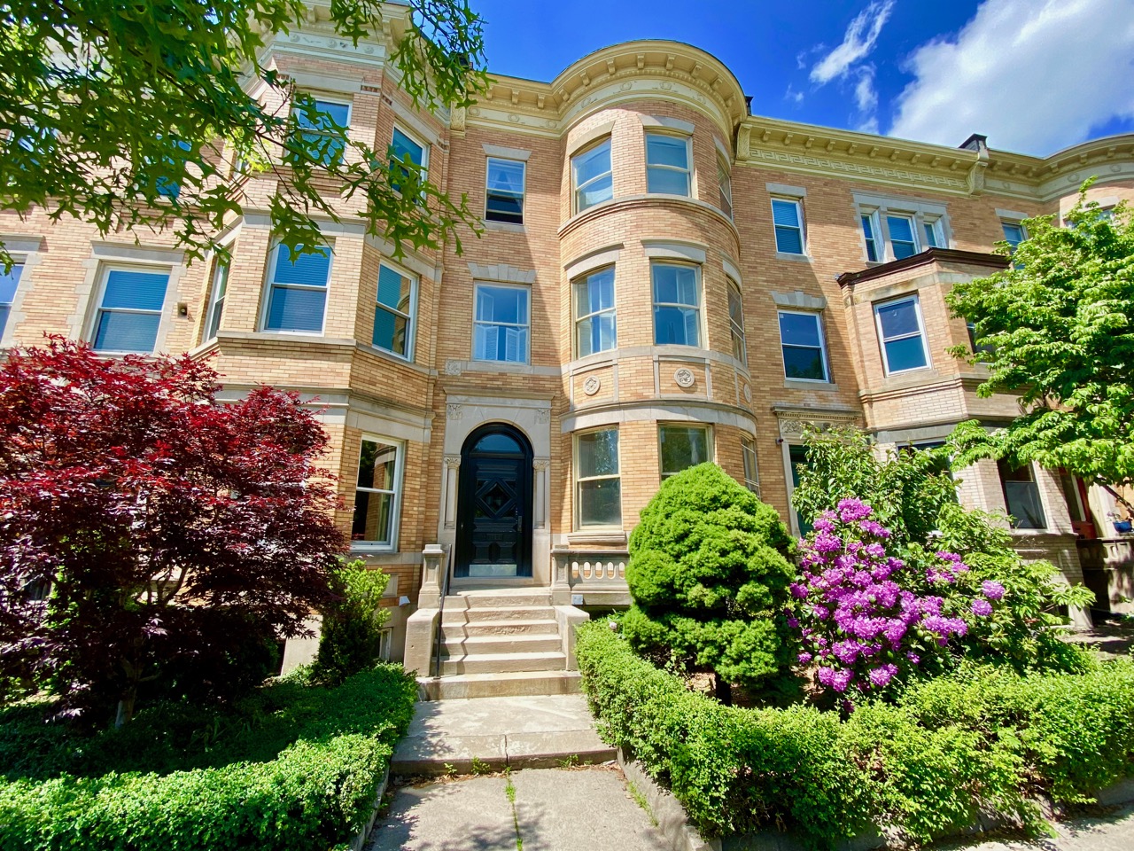 1738 Beacon St, Allston