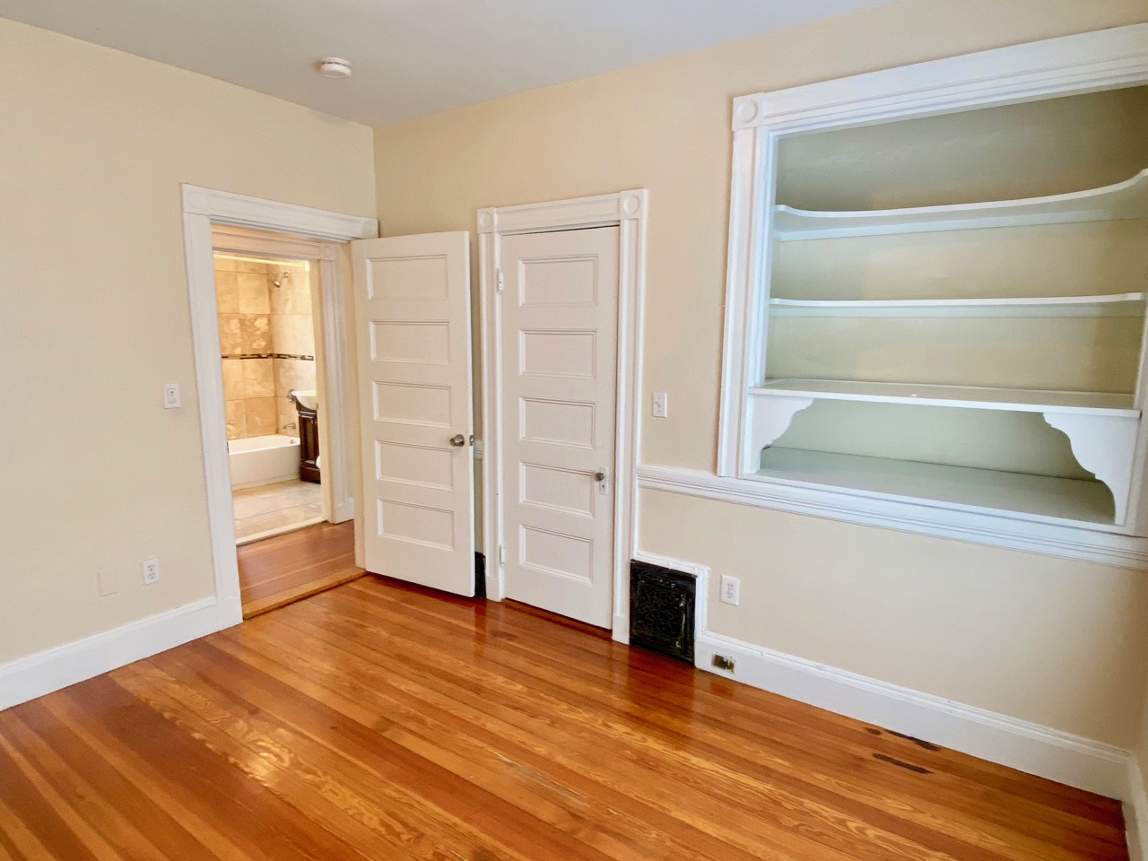 65 Walk Hill St, Jamaica Plain