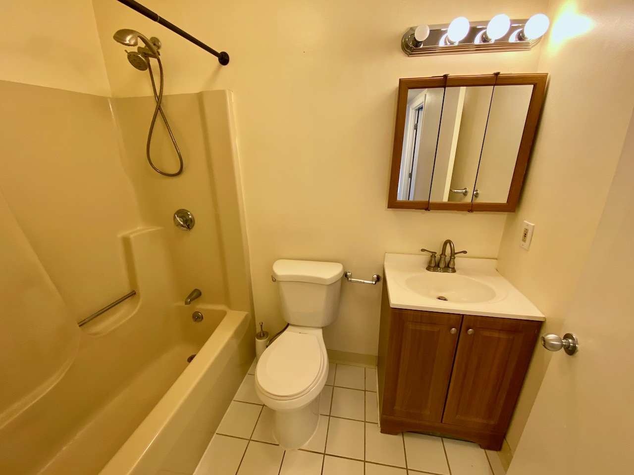 1 bed, 1 bath apartment for rent at 276 Chestnut Hill Ave Unit 11, Brighton — photo 19 of 23