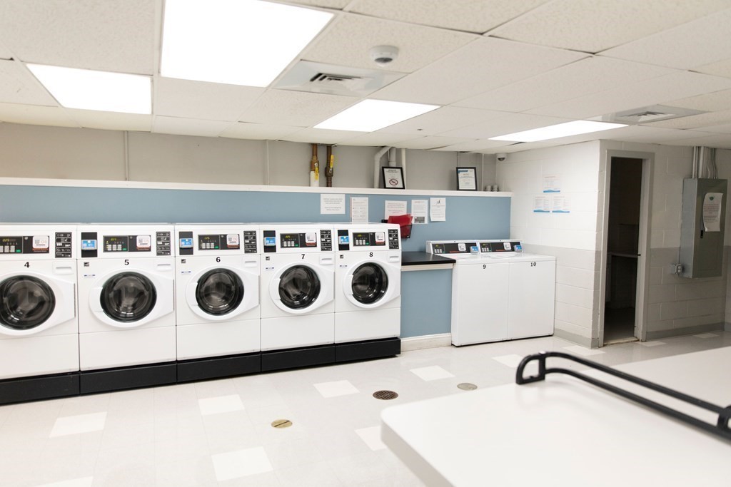 6 Whittier Pl, West End