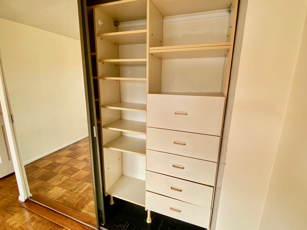 6 Whittier Pl, West End