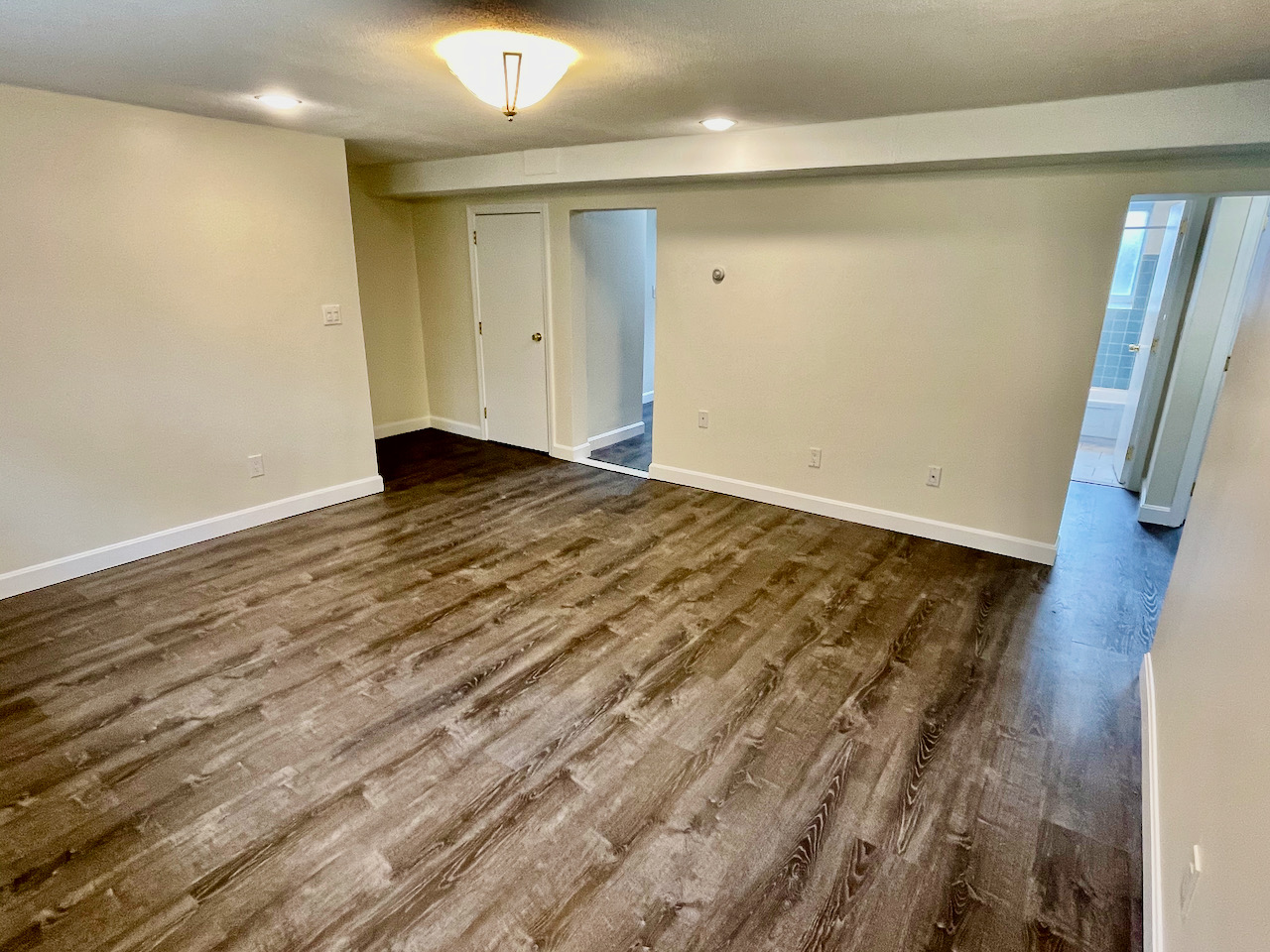 2 bed, 1 bath apartment for rent at 20 Bryon Rd Unit 2, Roxbury — photo 3 of 14