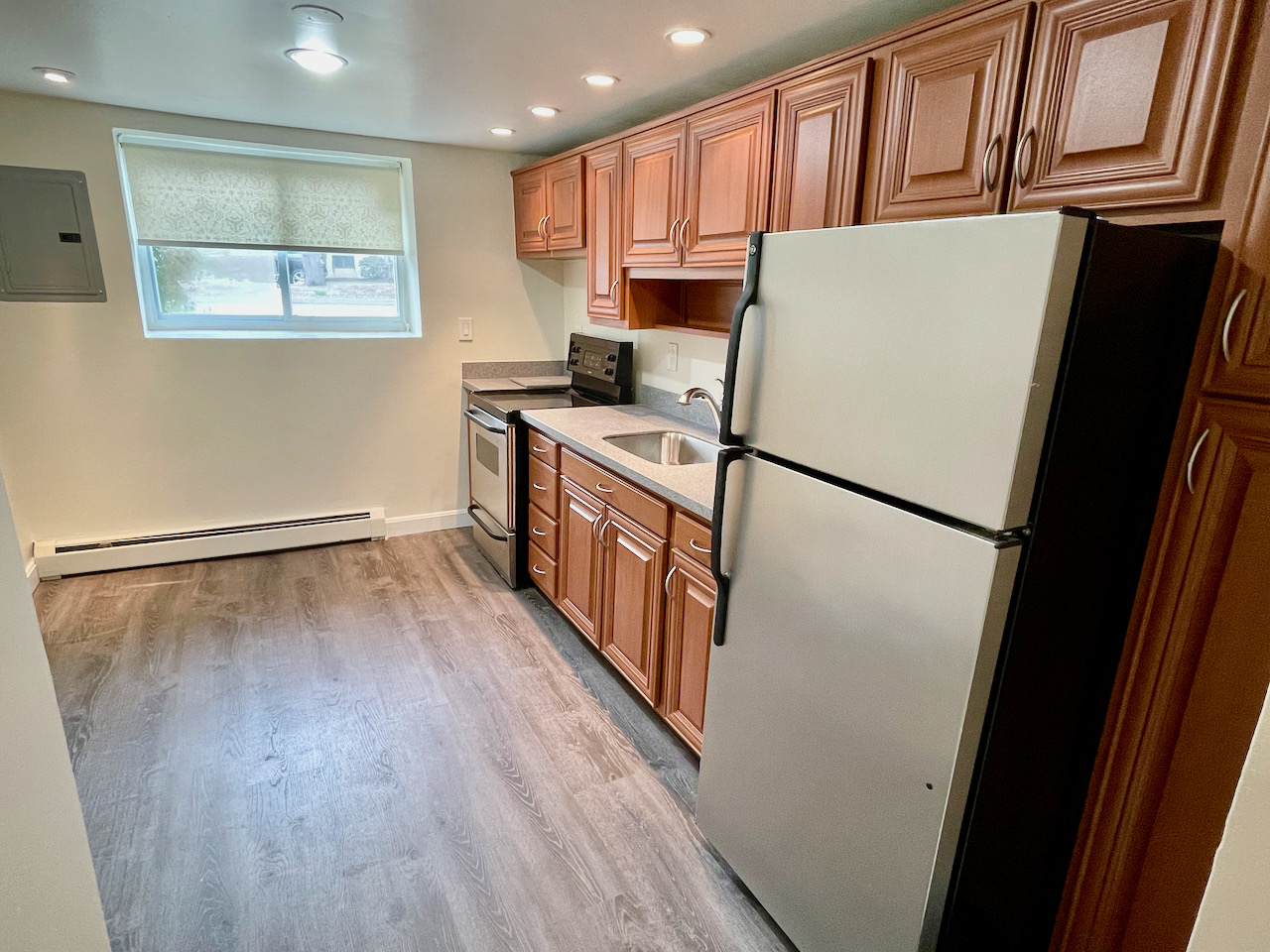2 bed, 1 bath apartment for rent at 20 Bryon Rd Unit 2, Roxbury — photo 4 of 14