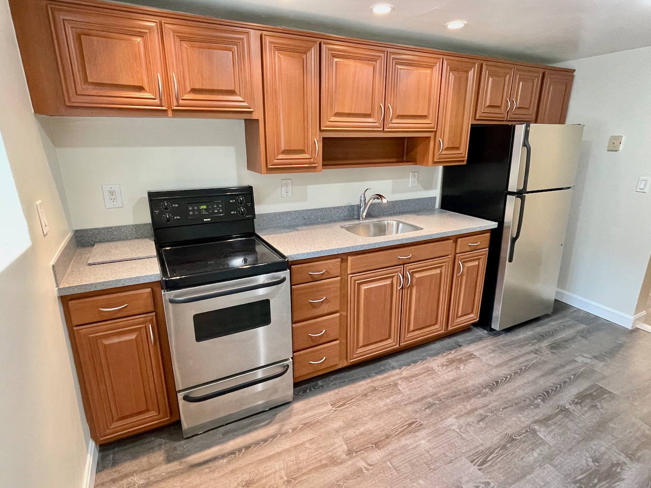 2 bed, 1 bath apartment for rent at 20 Bryon Rd Unit 2, Roxbury — photo 5 of 14