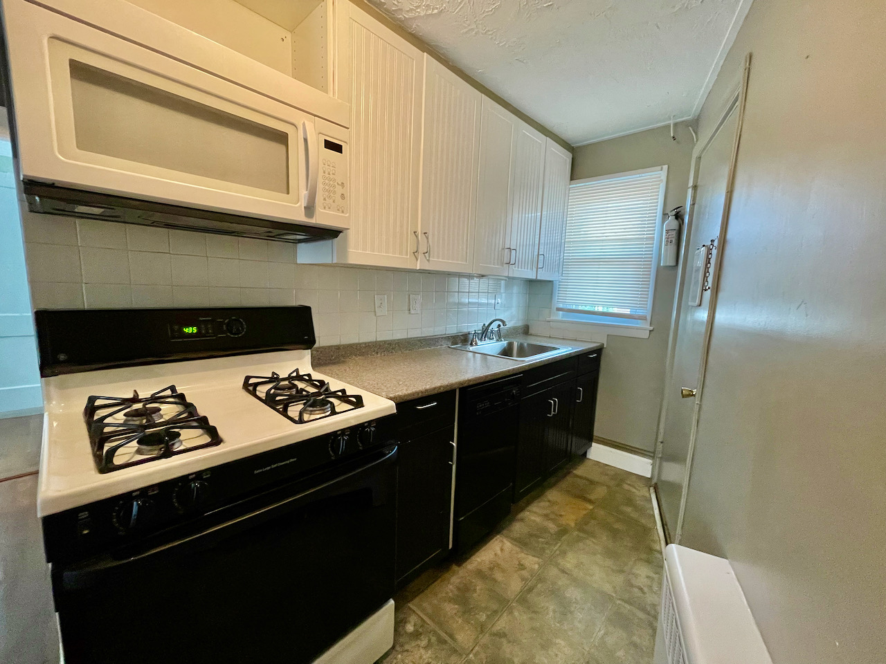 Photos of apartment on Commonwealth Ave.,Boston MA 02135