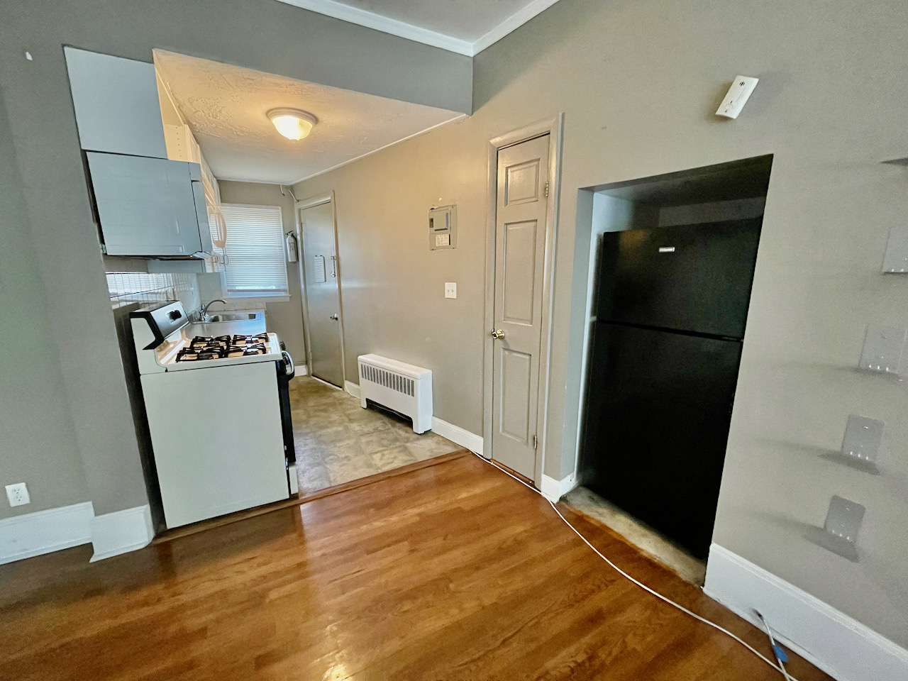 Photos of apartment on Commonwealth Ave.,Boston MA 02135