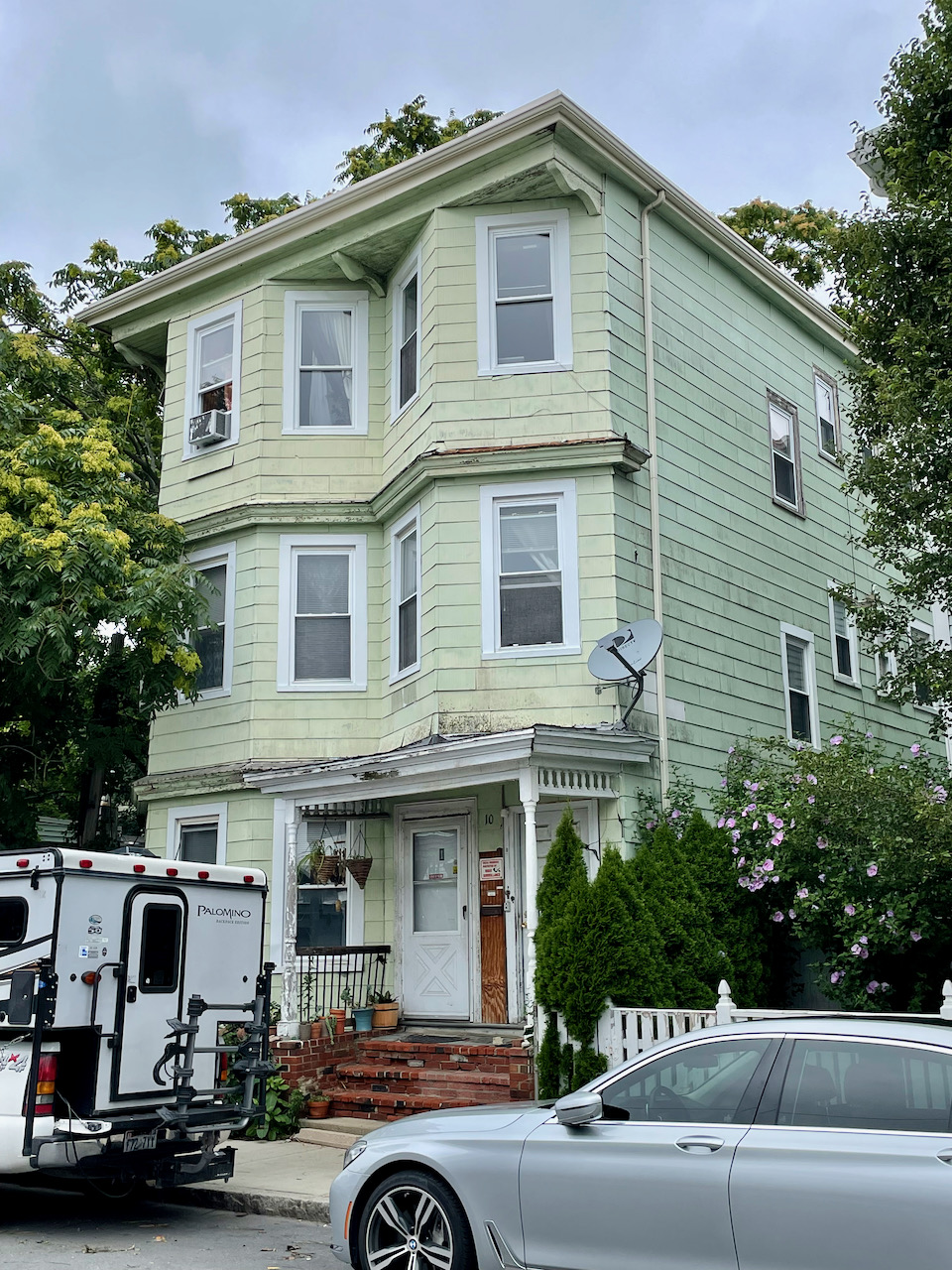 10 Rossmore Rd, Jamaica Plain