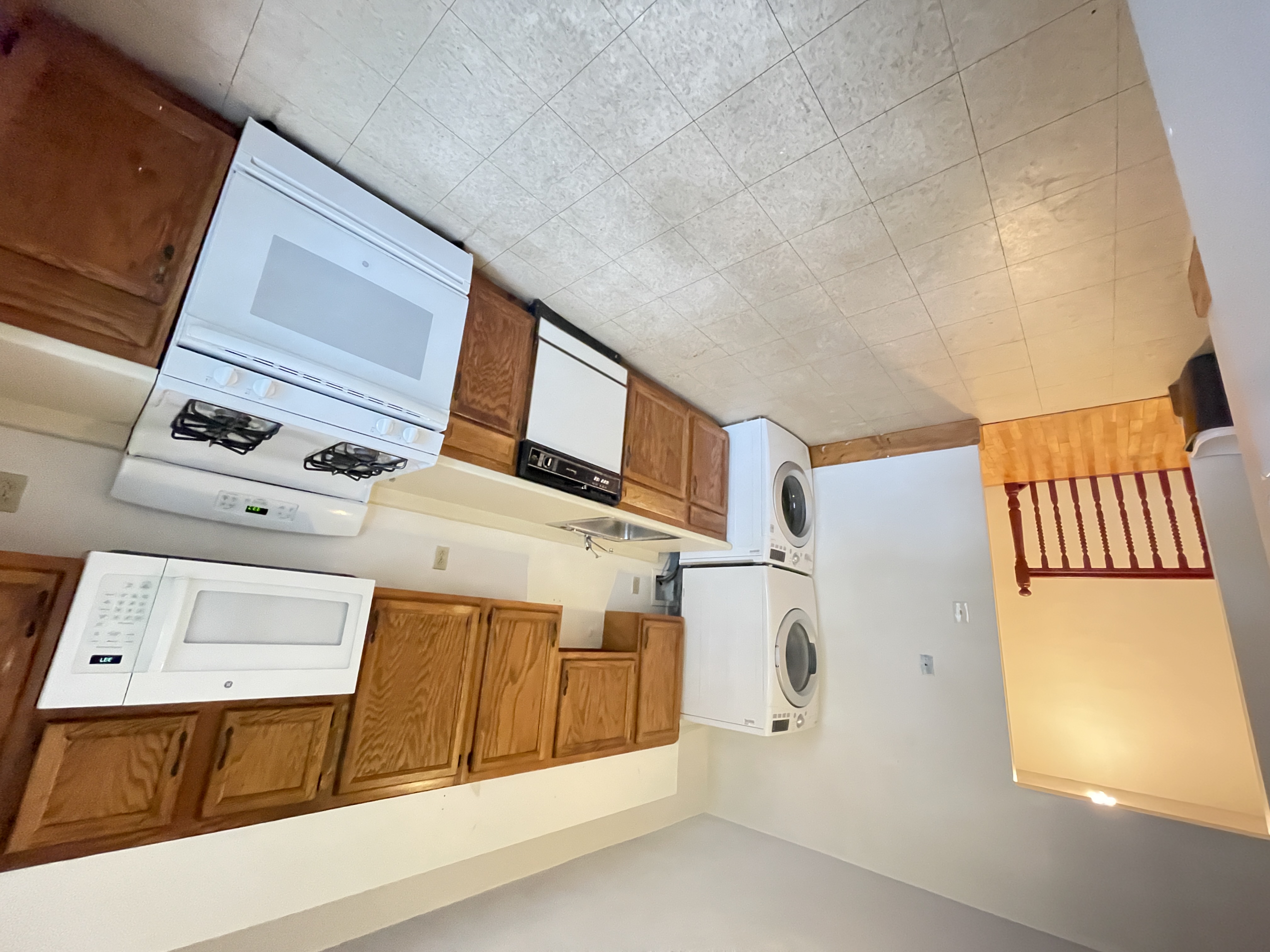 4 bed, 2 bath apartment for rent at 32 Foster St Unit 1, Brighton — photo 4 of 17