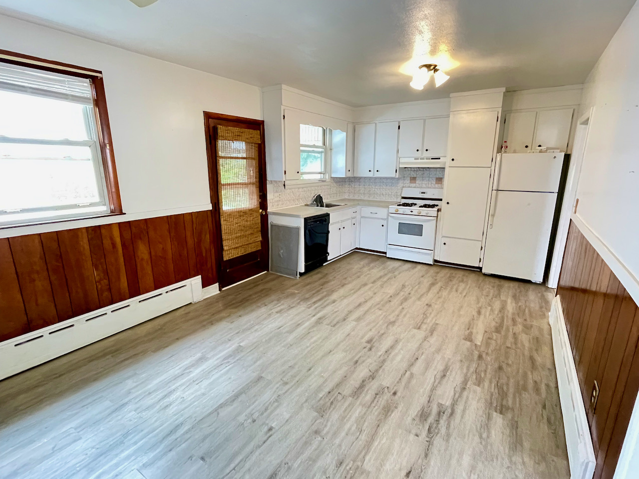 3 bed, 1 bath apartment for rent at 35 Hancock Ave Unit 3, Medford — photo 3 of 16