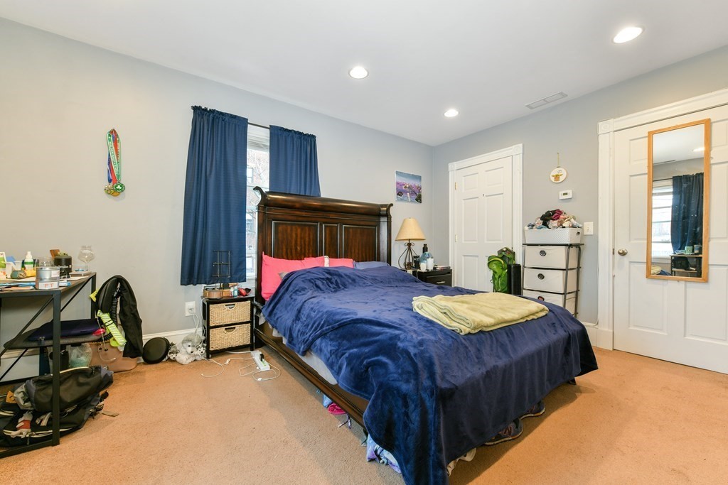 6 Windom St, Allston