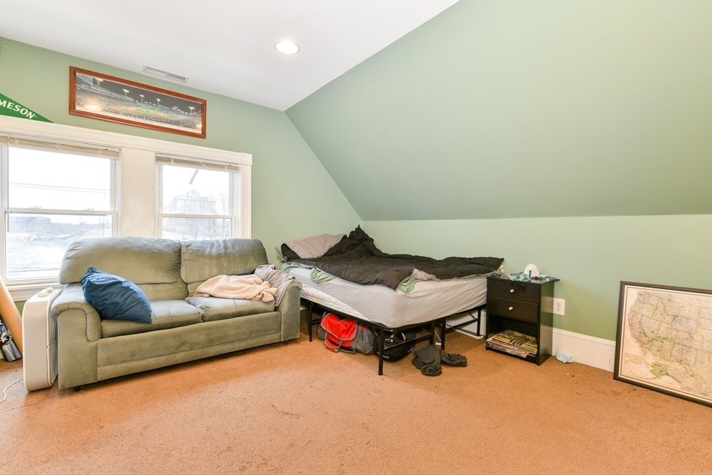 6 Windom St, Allston