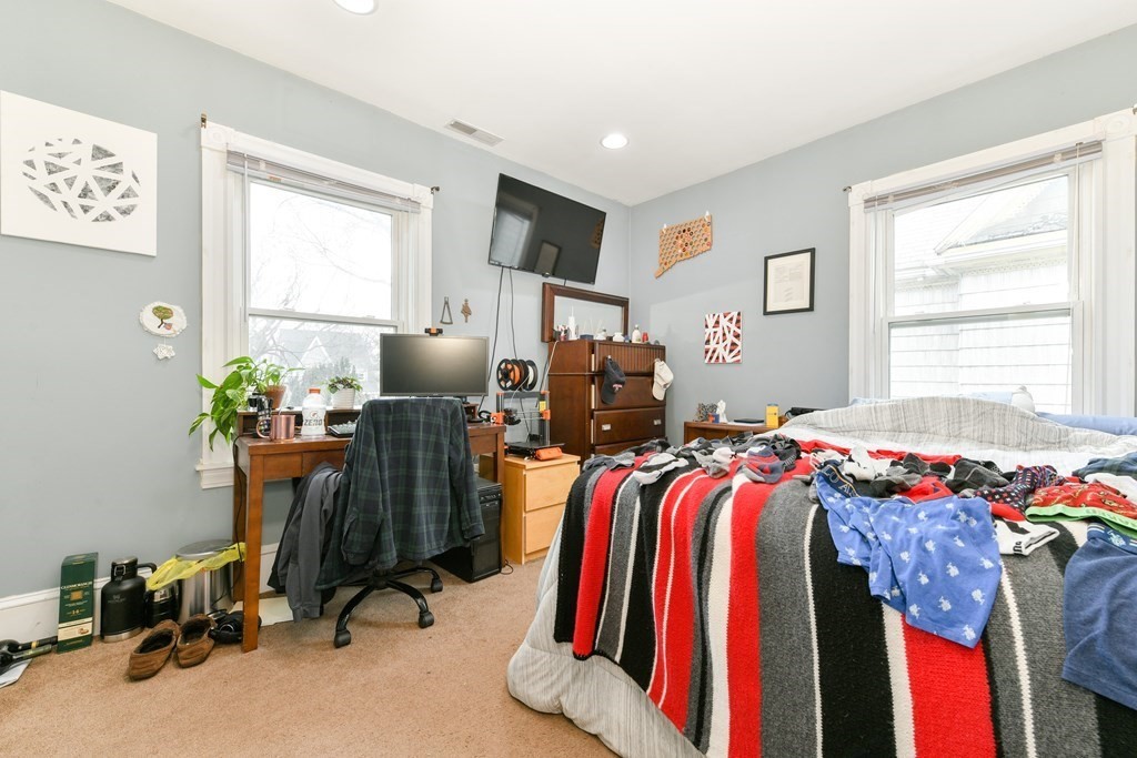 6 Windom St, Allston