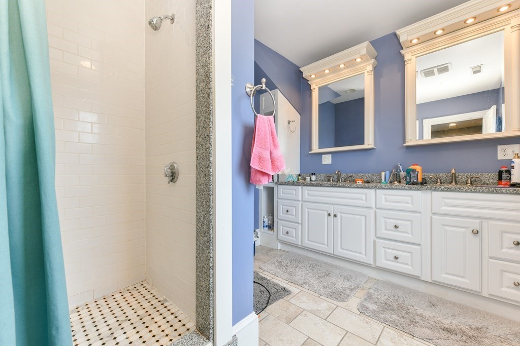 6 Windom St, Allston