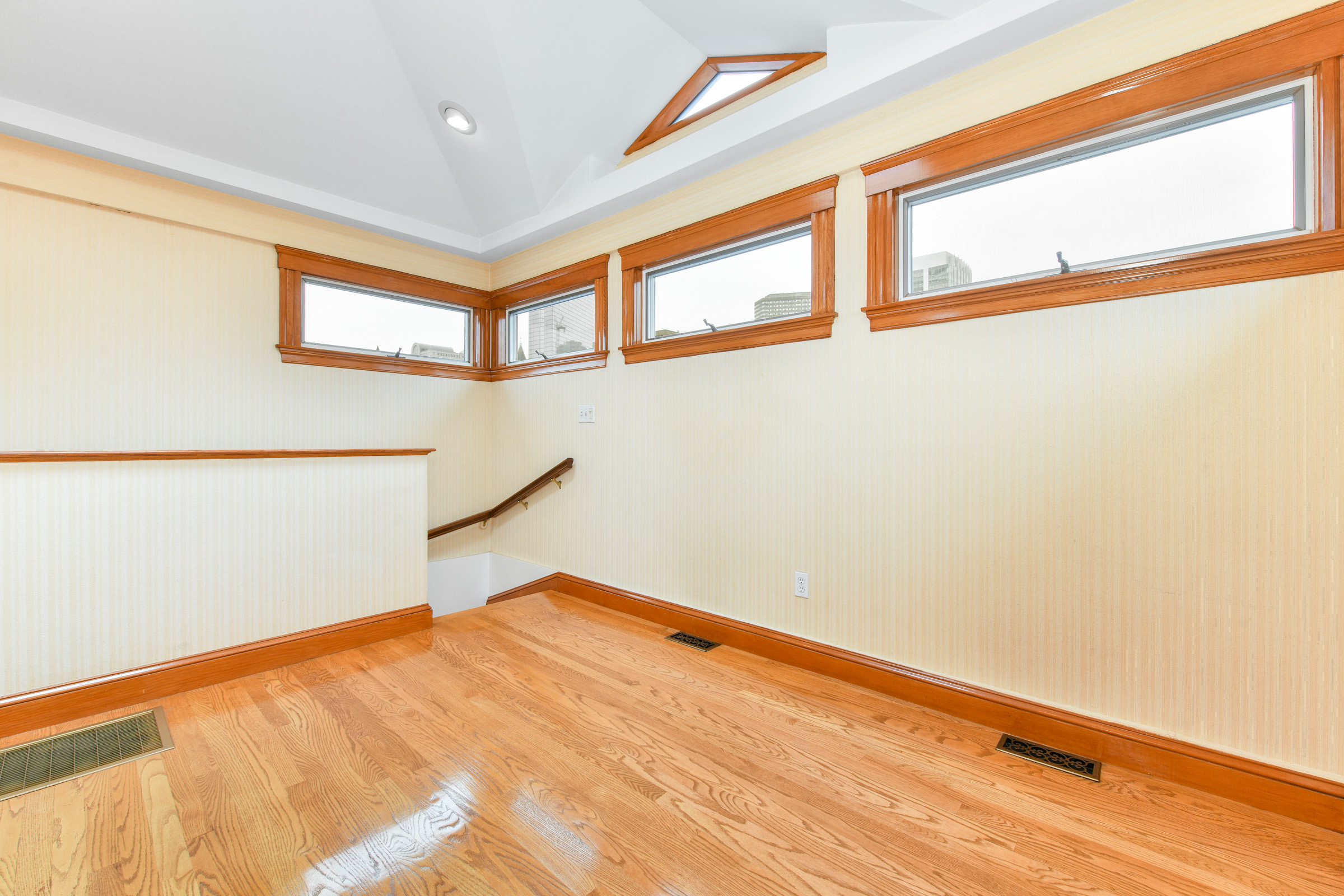 218 Commonwealth Ave, Back Bay