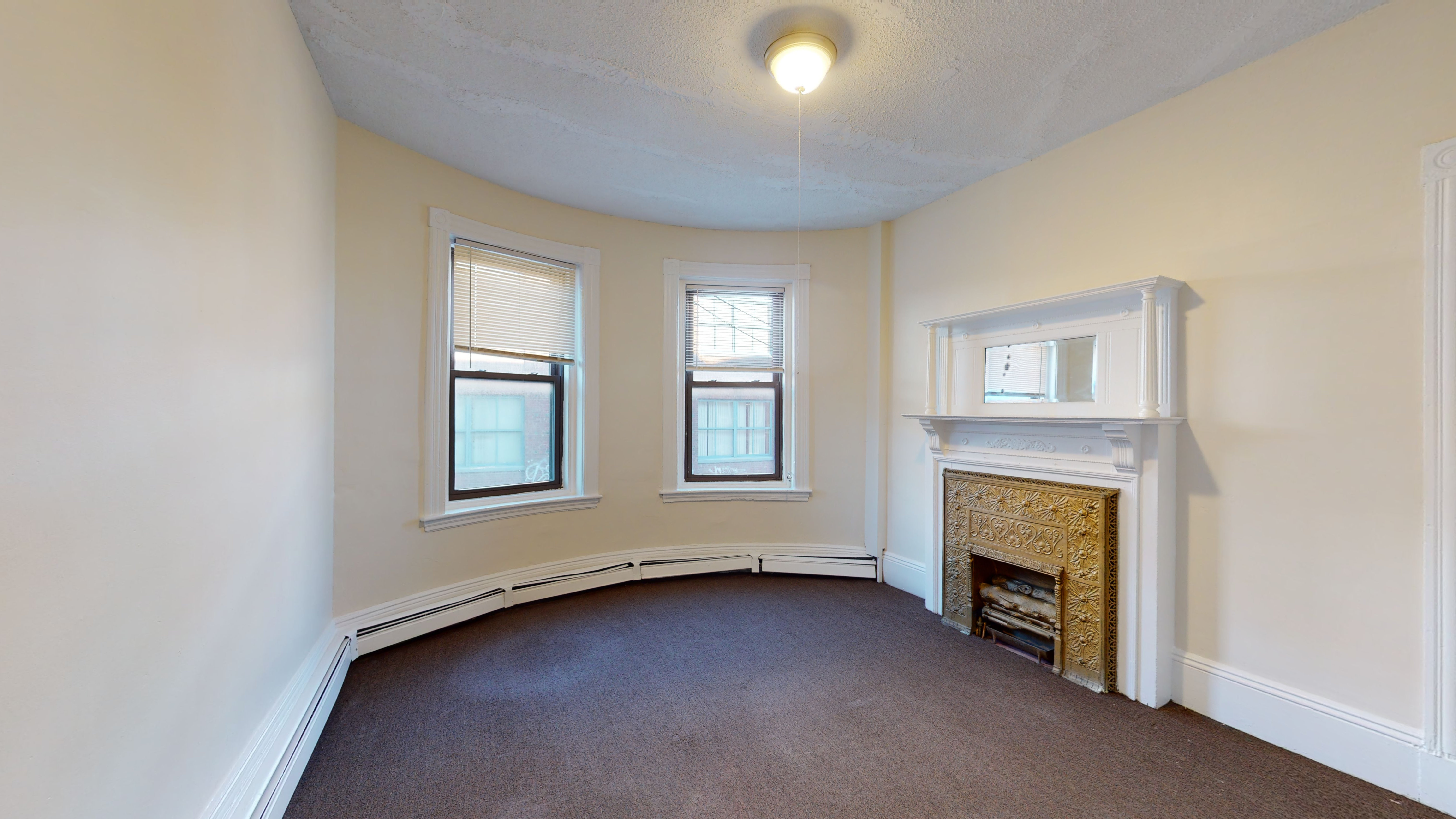 Photos of apartment on Linden St.,Boston MA 02134