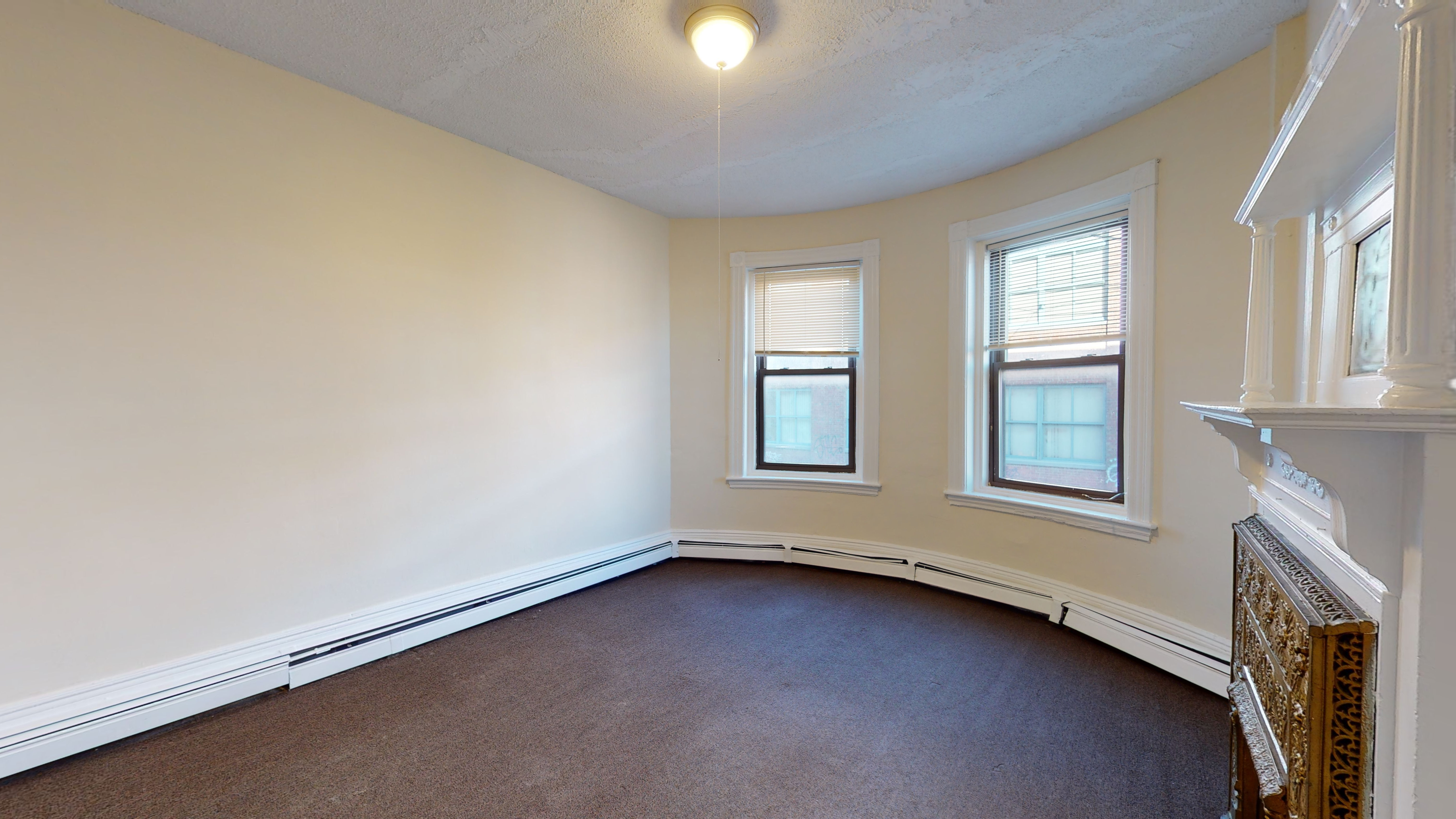 Photos of apartment on Linden St.,Boston MA 02134