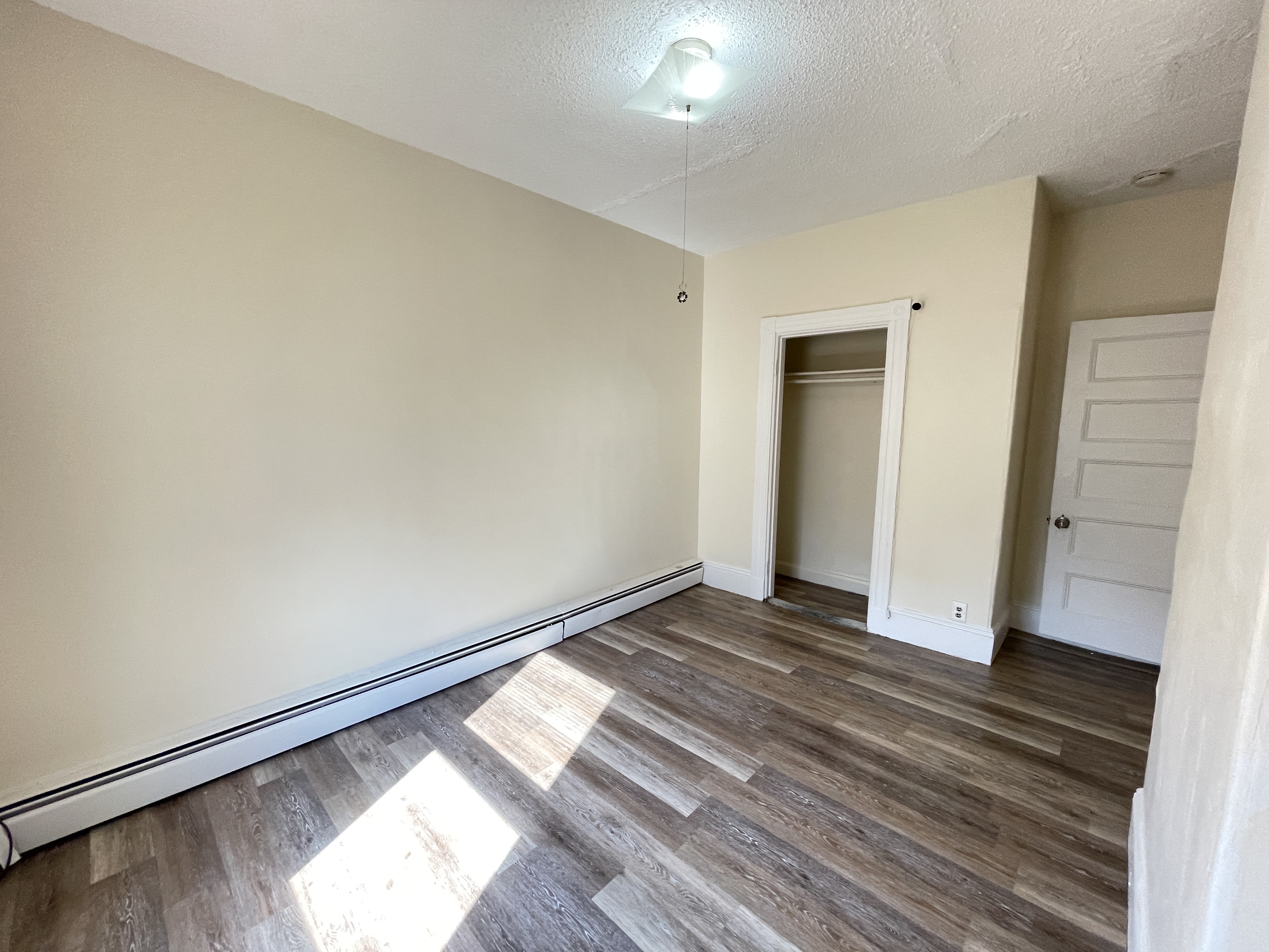 Photos of apartment on Linden St.,Boston MA 02134