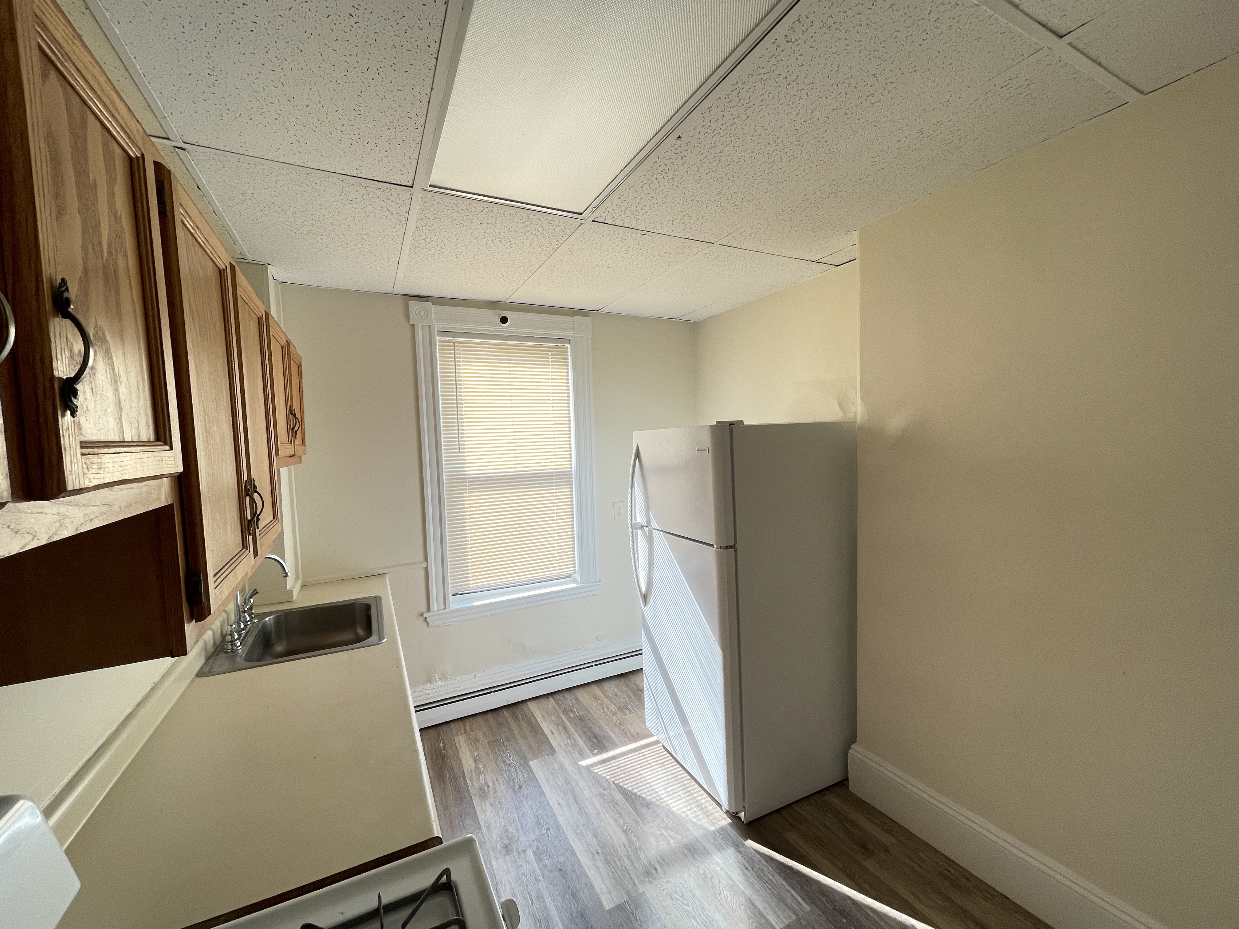Photos of apartment on Linden St.,Boston MA 02134