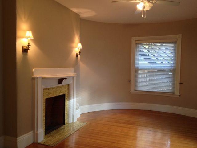 2 bed, 1 bath apartment for rent at 139 Winthrop Rd Unit 1, Washington Square — photo 2 of 14