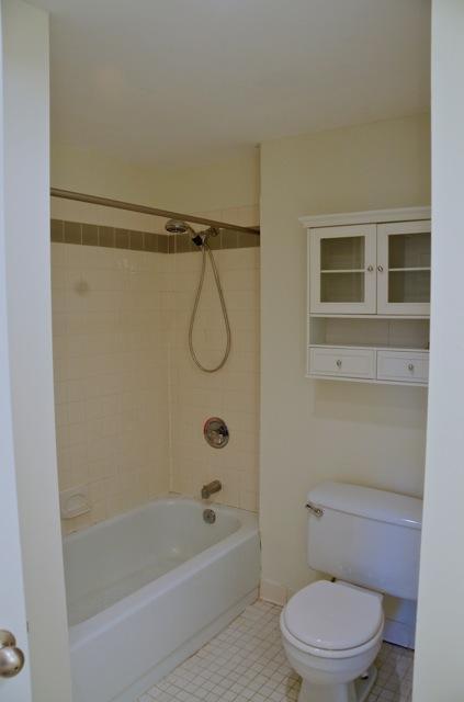 65 Glen Rd, Brookline Village