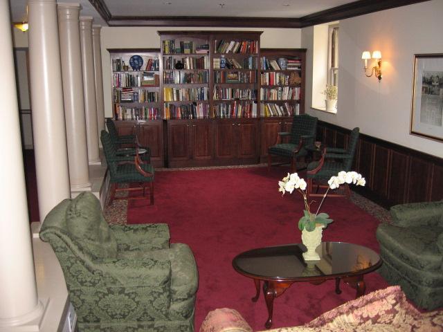 65 Glen Rd, Brookline Village