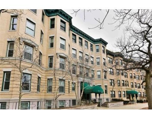 Studio bed, 1 bath apartment for rent at 1419 Commonwealth Ave Unit 202, Brighton