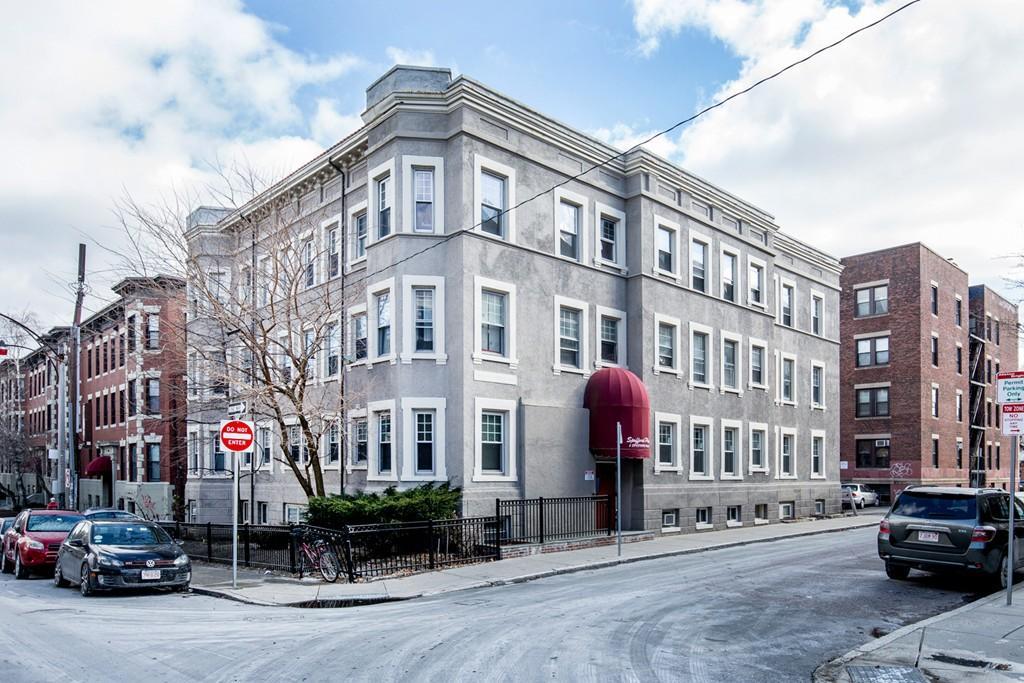 5 Spofford Rd, Allston