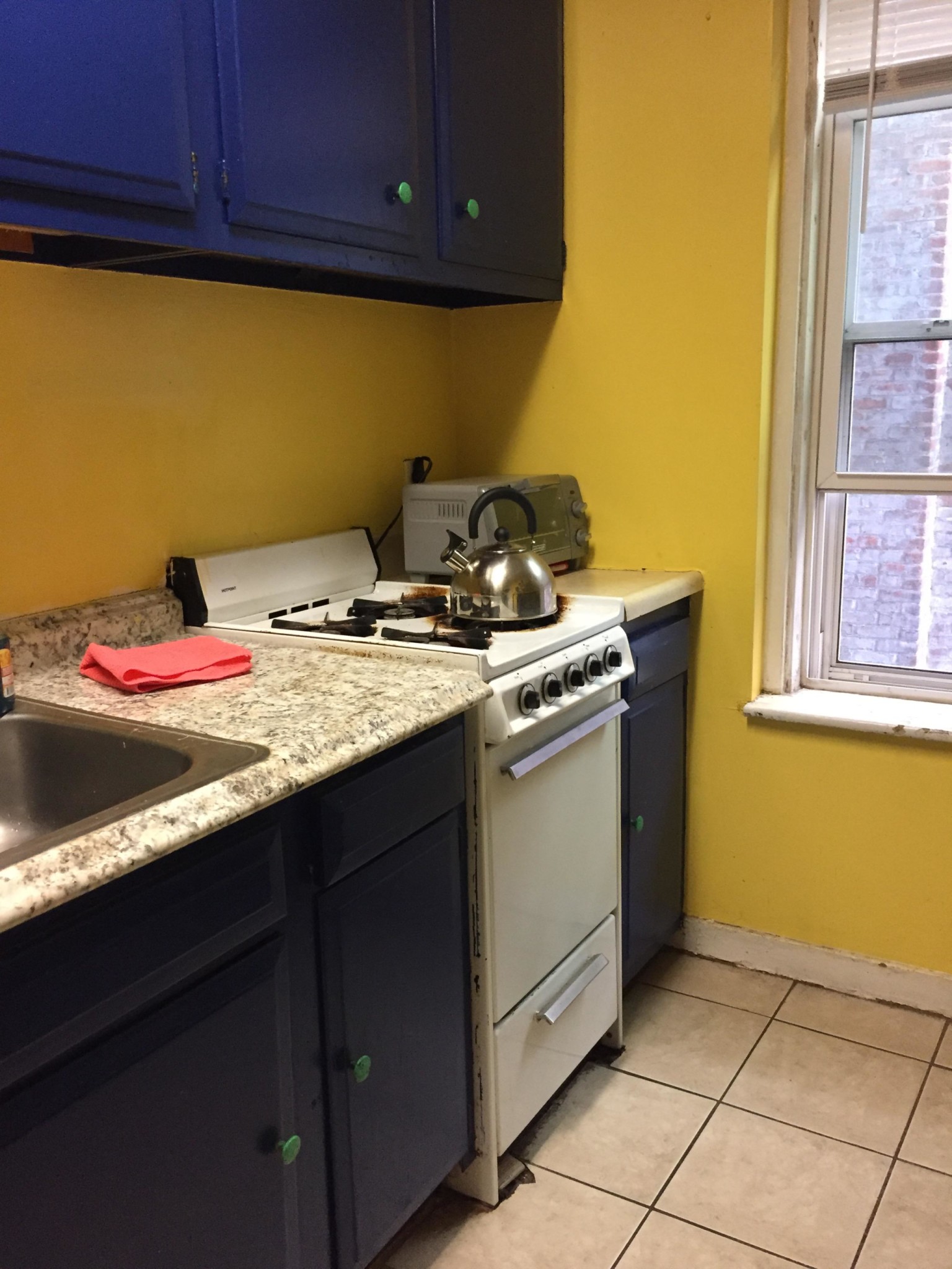 3 bed, 1 bath apartment for rent at 1307 Commonwealth Ave Unit 2, Allston — photo 20 of 21