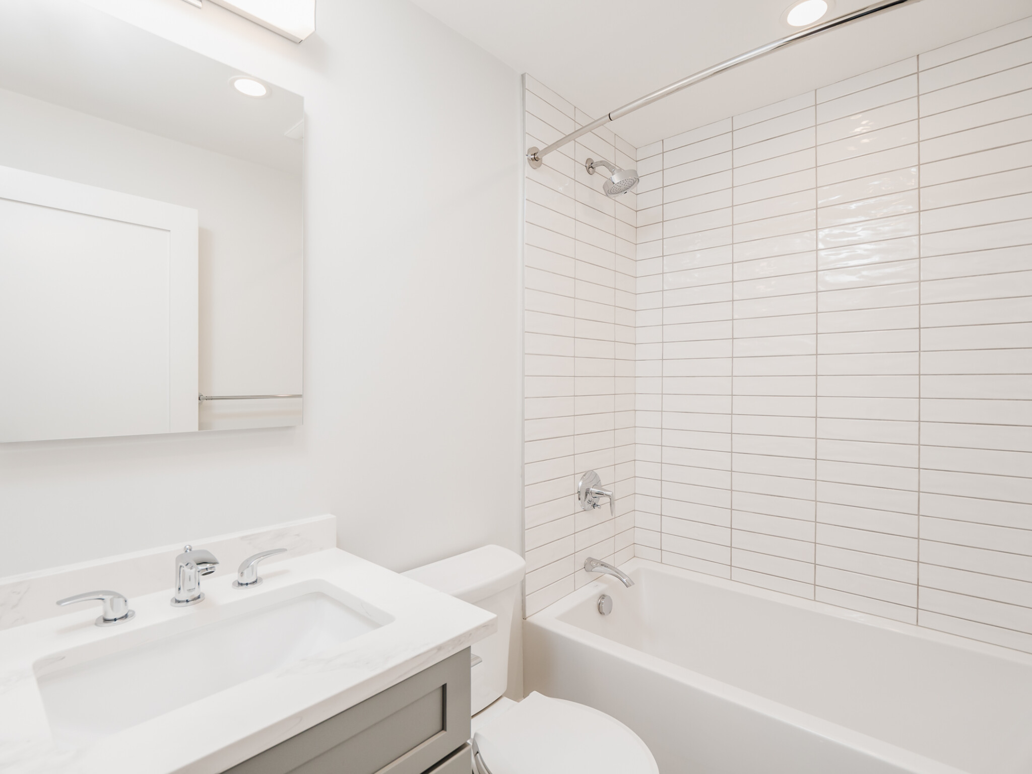 3 bed, 2 bath apartment for rent at 31 Heath St Unit 1, Brookline — photo 15 of 25