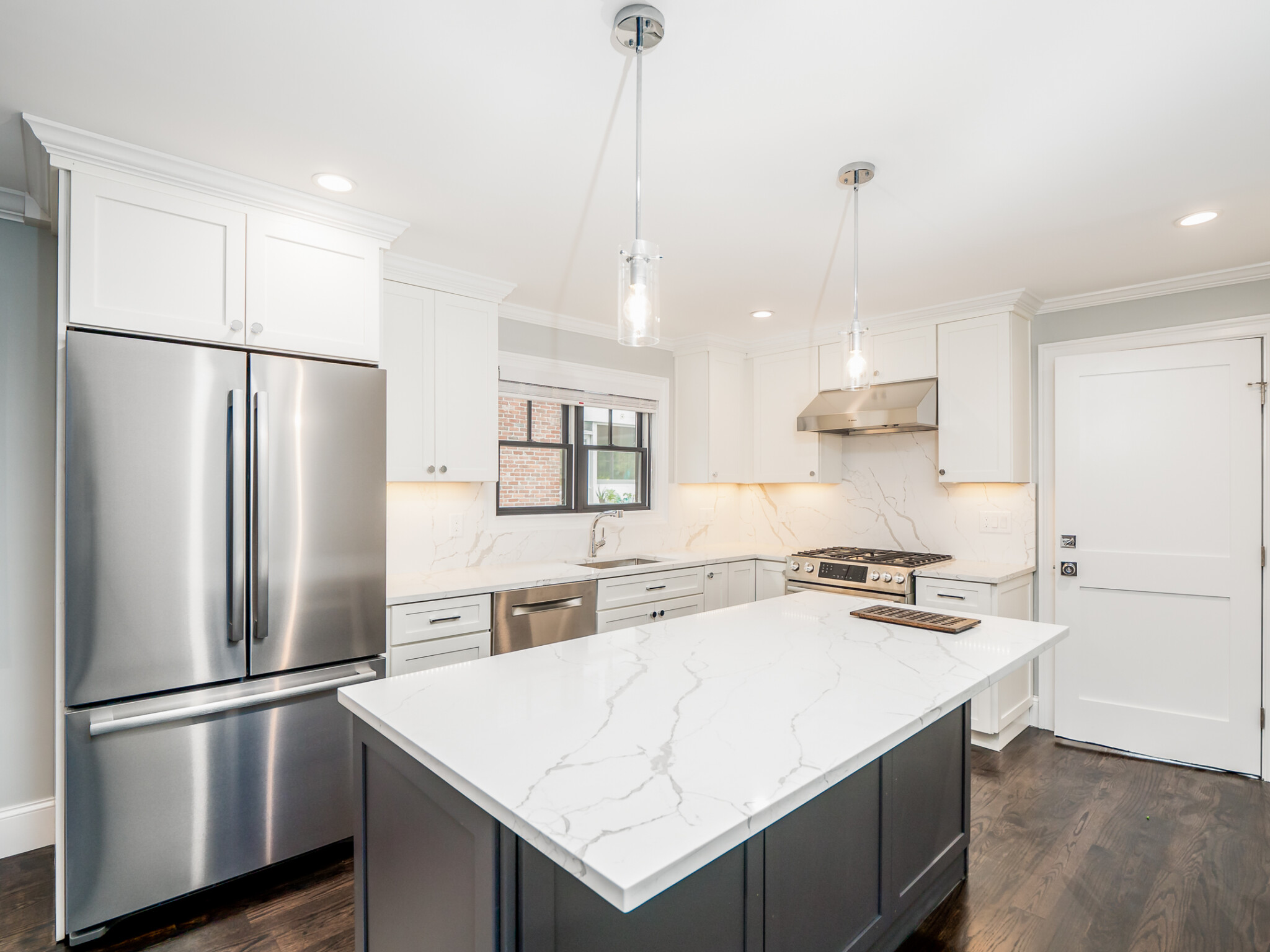 3 bed, 2 bath apartment for rent at 31 Heath St Unit 1, Brookline — photo 6 of 25