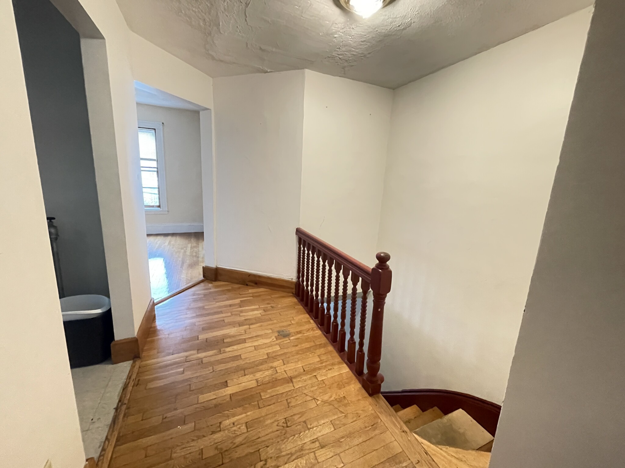 4 bed, 2 bath apartment for rent at 32 Foster St, Brighton — photo 13 of 17