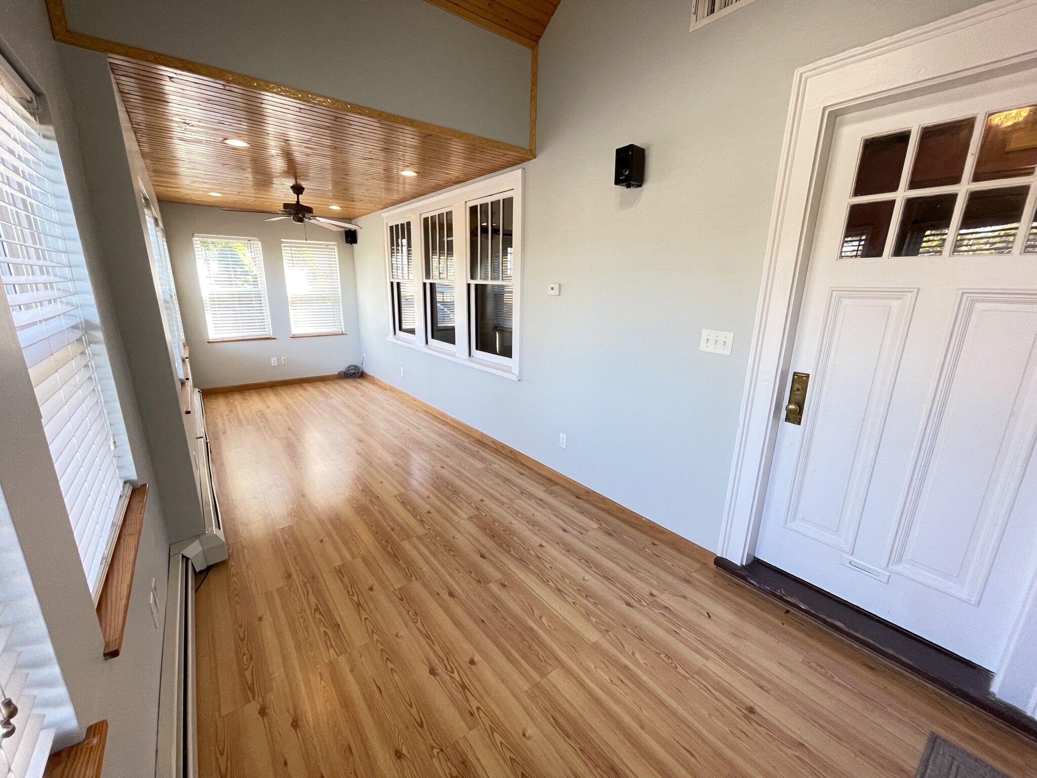 2 bed, 1 bath apartment for rent at 7 Riverview Rd Unit 2+ BED, Brighton — photo 2 of 26