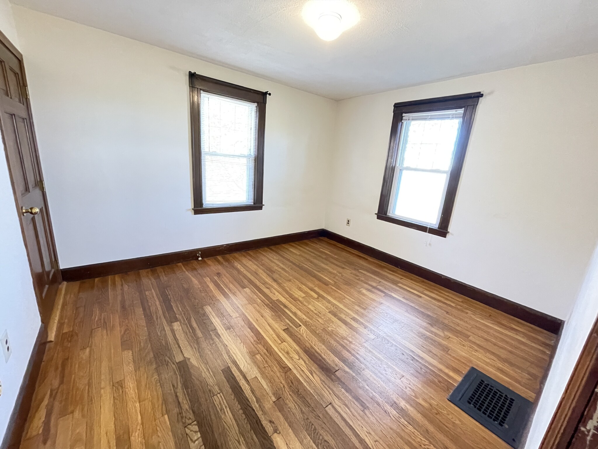 2 bed, 1 bath apartment for rent at 16 Sawyer Ter Unit 2, Allston — photo 8 of 14