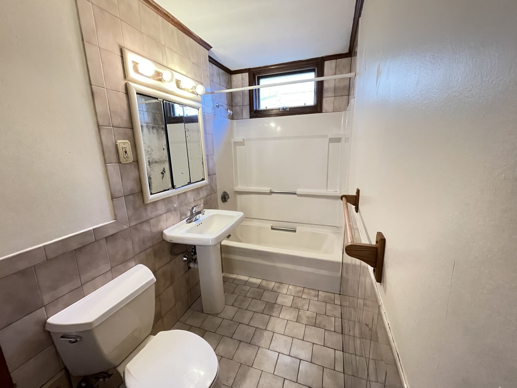 2 bed, 1 bath apartment for rent at 16 Sawyer Ter Unit 2, Allston — photo 12 of 14
