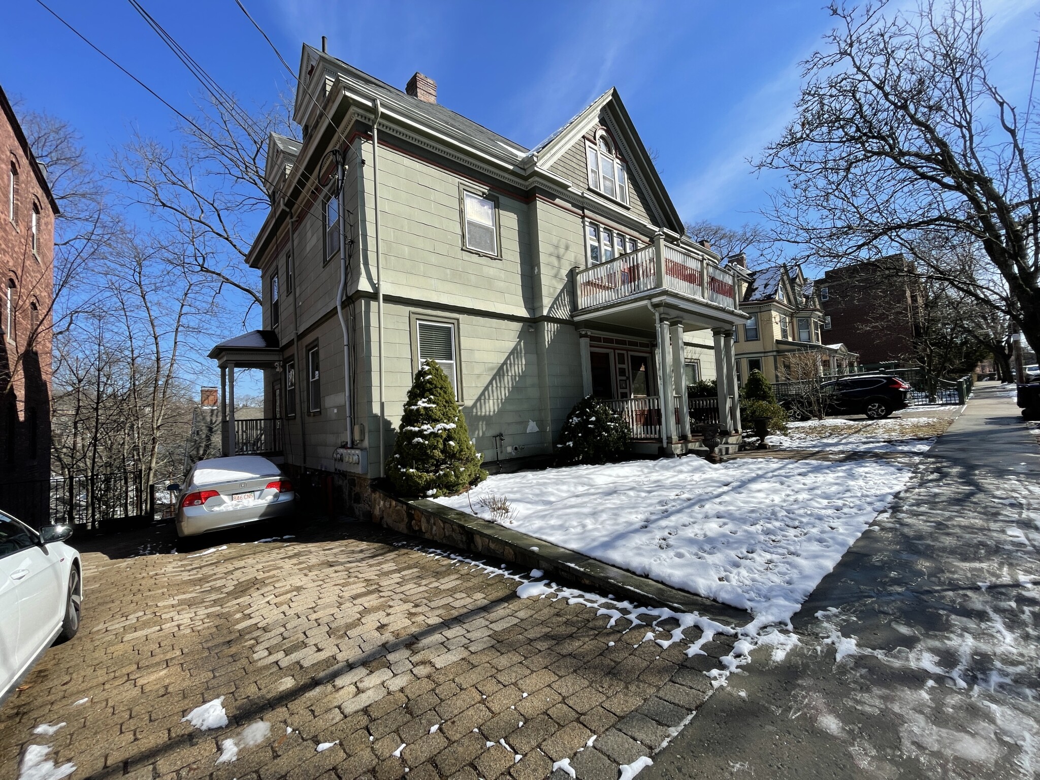 2 bed, 1 bath apartment for rent at 139 Winthrop Rd Unit 3, Washington Square — photo 5 of 16