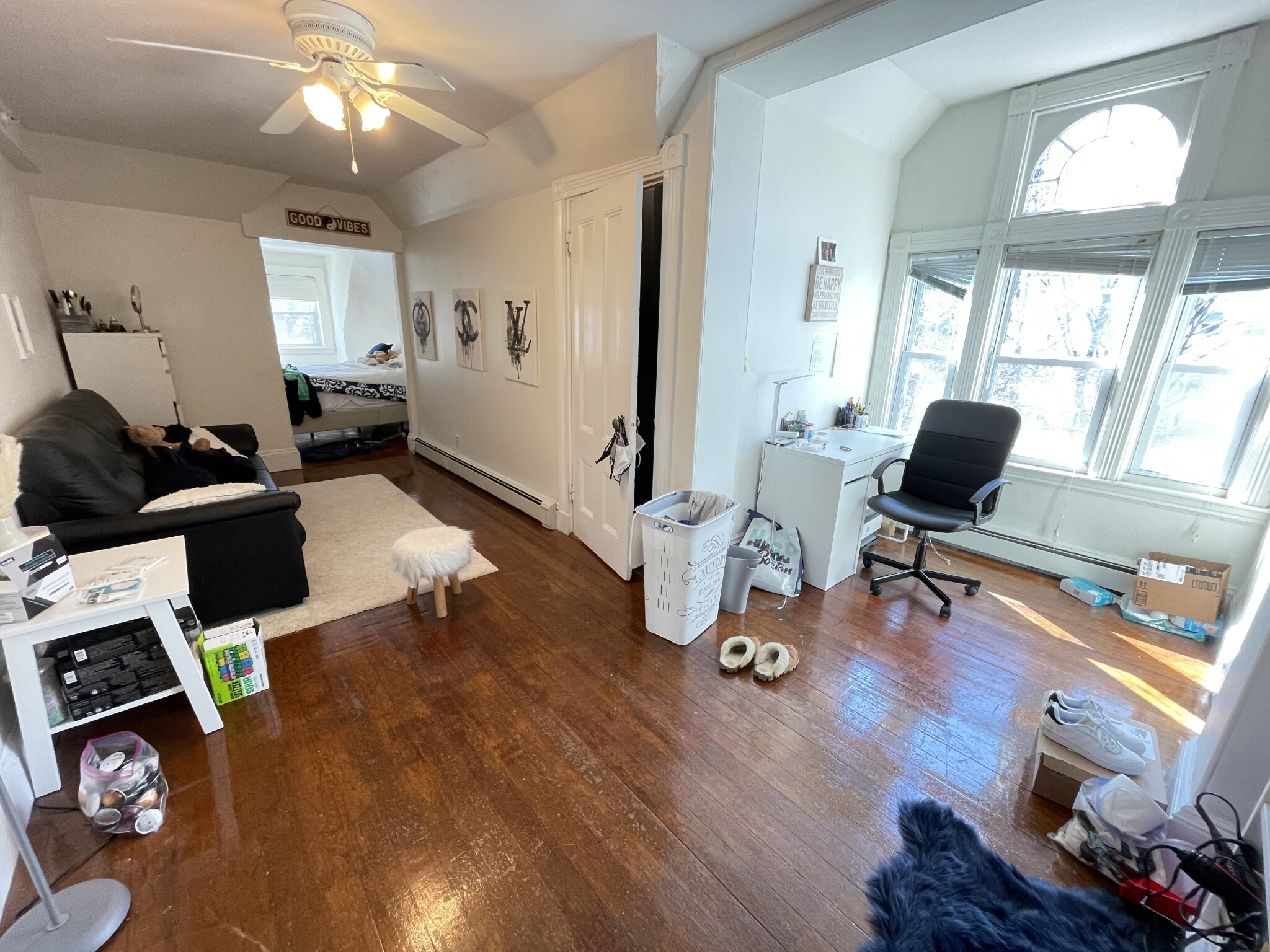 2 bed, 1 bath apartment for rent at 139 Winthrop Rd Unit 3, Washington Square — photo 2 of 16
